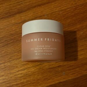 Summer Fridays Cloud Dew Gel Cream in Peach and White